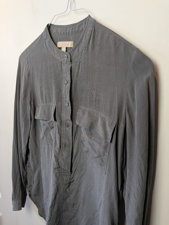 Banana Republic Tops - BANANA REPUBLIC 100% Silk Women Blouse Long Sleeve Size XS DARK GRAY